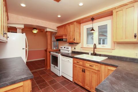 810 E Front St, Bloomington, IL 61701 photo 19