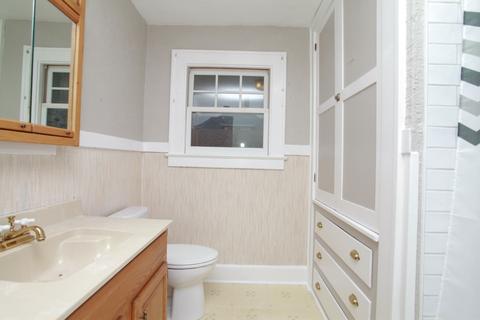 810 E Front St, Bloomington, IL 61701 photo 20