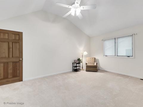 2111 Hallmark Ct, Wheaton, IL 60187 photo 17