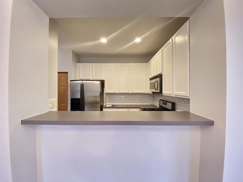 2259 Barrington Dr E, Aurora, IL 60503 photo 6