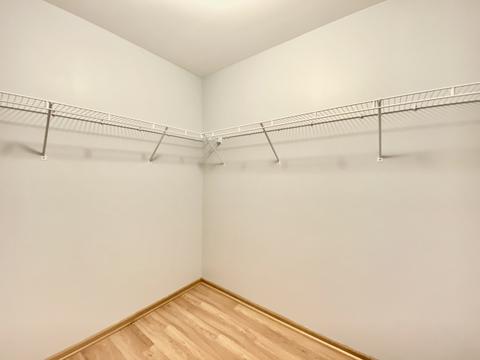 2259 Barrington Dr E, Aurora, IL 60503 photo 12