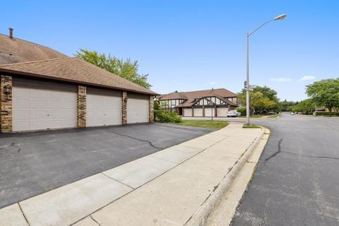 147 Stanhope Dr #B, Willowbrook, IL 60527 photo 16