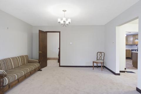 512 E Mulberry St, Bloomington, IL 61701 photo 6