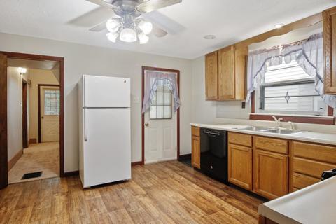 512 E Mulberry St, Bloomington, IL 61701 photo 10
