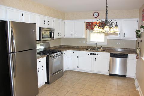 12815 E Playfield Dr, Crestwood, IL 60445 photo 16