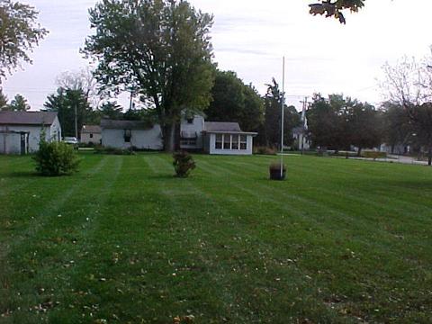 230 N Wooster St, Capron, IL 61012 photo 5