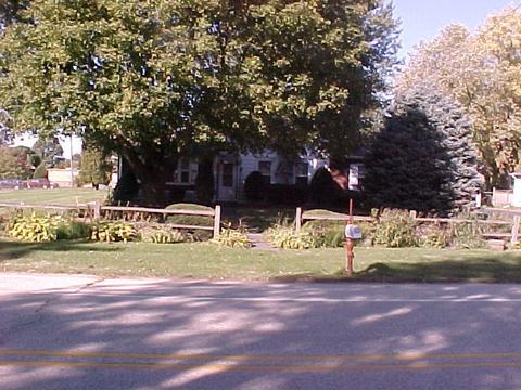 230 N Wooster St, Capron, IL 61012 photo 4