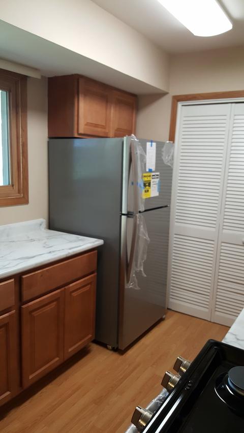 1060 Lancaster Ct, Hoffman Estates, IL 60169 photo 14