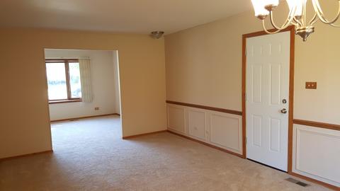 1060 Lancaster Ct, Hoffman Estates, IL 60169 photo 18