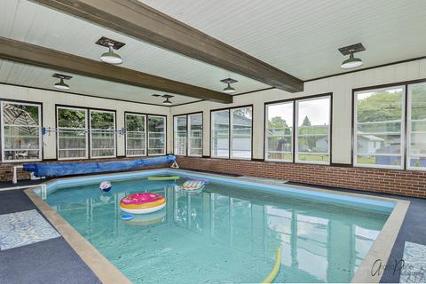 3718 Main St, Mchenry, IL 60050 photo 27