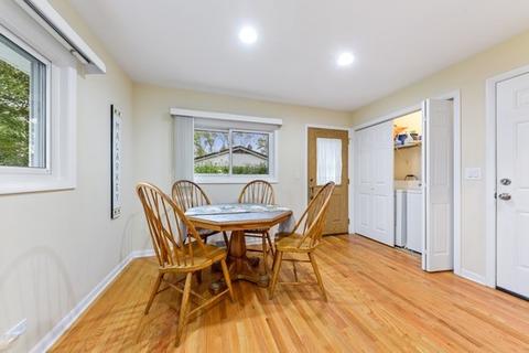 210 W Walnut Ave, Des Plaines, IL 60016 photo 6