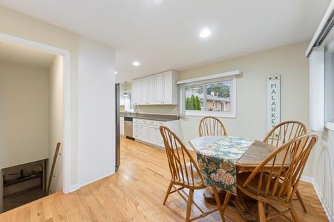 210 W Walnut Ave, Des Plaines, IL 60016 photo 7