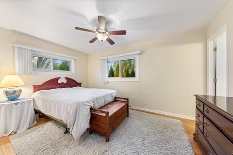 210 W Walnut Ave, Des Plaines, IL 60016 photo 8