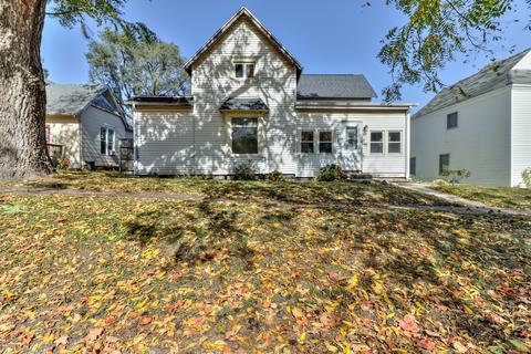 104 W Byron St, Sidney, IL 61877 photo 2