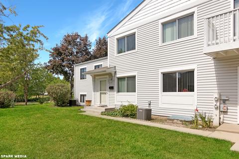 743 Dover Pl #5C, Wheeling, IL 60090 photo 2