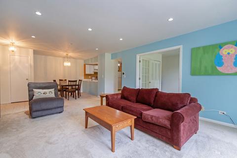 4412 Euclid Ave #2B, Rolling Meadows, IL 60008 photo 4