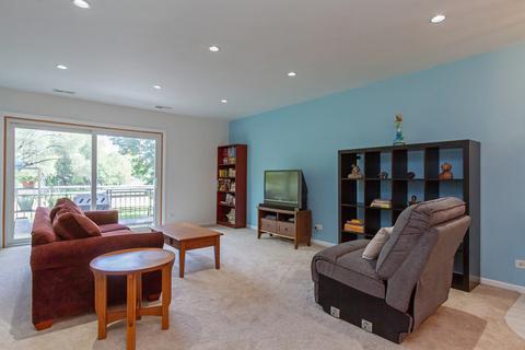 4412 Euclid Ave #2B, Rolling Meadows, IL 60008 photo 2