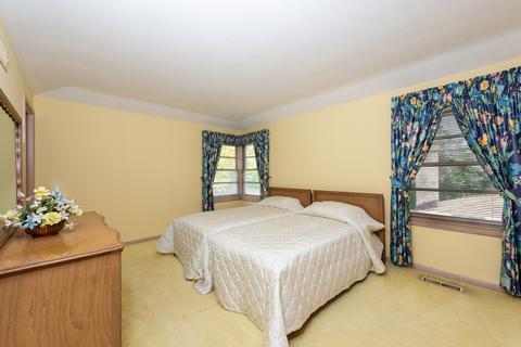 1000 Barton Ct, Glenview, IL 60025 photo 43