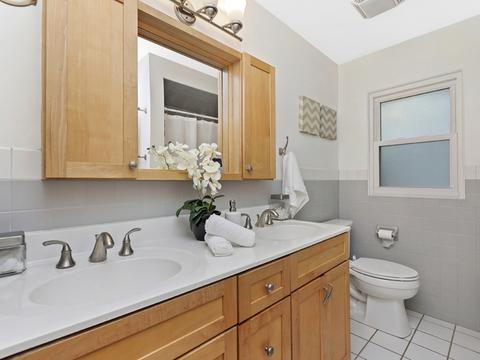 1020 E Willow Ave, Wheaton, IL 60187 photo 12