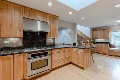 800 Huber Ln, Glenview, IL 60025 photo 4
