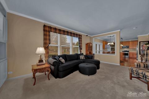 4 Charminster Ct, Algonquin, IL 60102 photo 10