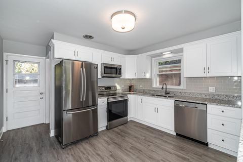 429 N Forest Ave, Hillside, IL 60162 photo 5