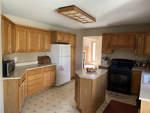 3241 E 8th Rd, Utica, IL 61373 photo 6