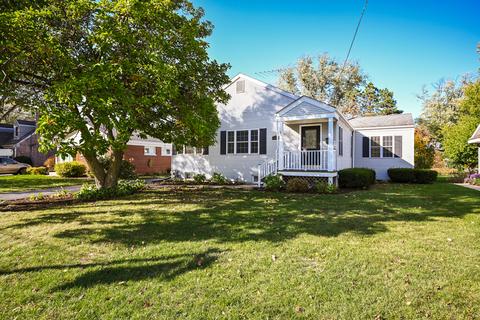 721 E Indiana St, Wheaton, IL 60187 photo 1