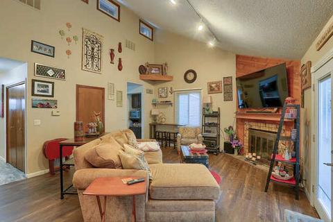 403 E Washington St, Philo, IL 61864 photo 18