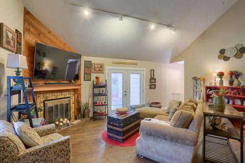 403 E Washington St, Philo, IL 61864 photo 17