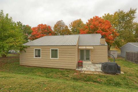 403 E Washington St, Philo, IL 61864 photo 6