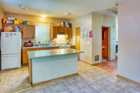 148 E 107th St, Chicago, IL 60628 photo 9