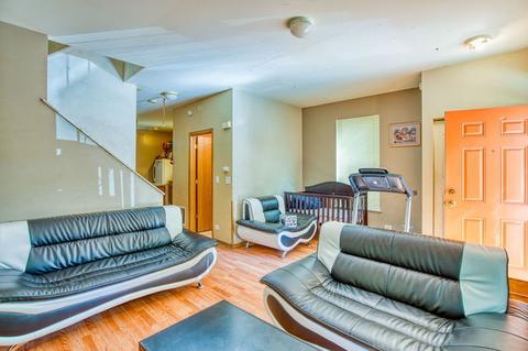 148 E 107th St, Chicago, IL 60628 photo 4