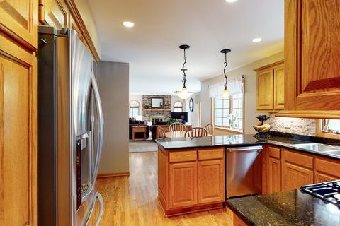 5215 Springdale Ln, Mchenry, IL 60050 photo 9