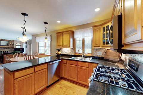 5215 Springdale Ln, Mchenry, IL 60050 photo 10