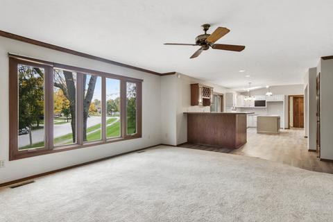 39 Gloucester Cir, Bloomington, IL 61704 photo 7