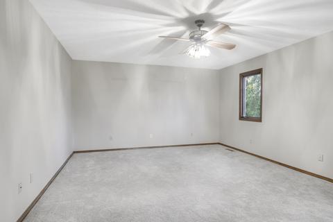 39 Gloucester Cir, Bloomington, IL 61704 photo 38