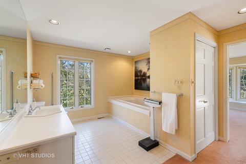 178 Maplewood Rd, Riverside, IL 60546 photo 22