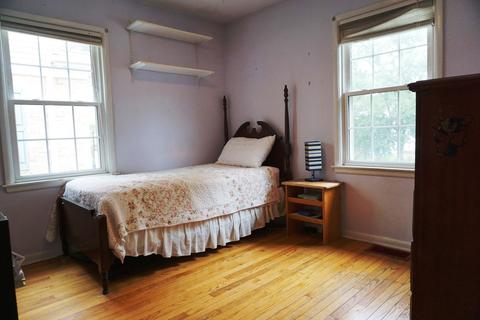 1111 N Main St, Wheaton, IL 60187 photo 12