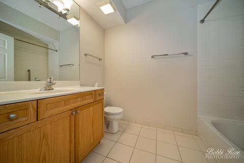 1277 E Thacker St #402, Des Plaines, IL 60016 photo 17