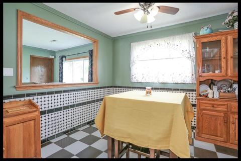 725 Ash Rd, Hoffman Estates, IL 60169 photo 11