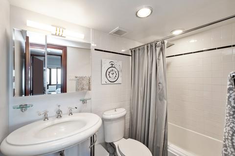 175 E Delaware Pl #6107, Chicago, IL 60611 photo 10