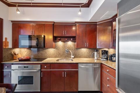 175 E Delaware Pl #6107, Chicago, IL 60611 photo 6