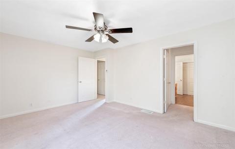 110 Pine Cir, Cary, IL 60013 photo 12