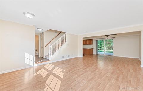 110 Pine Cir, Cary, IL 60013 photo 10