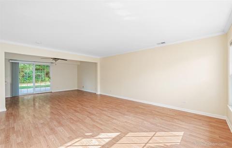 110 Pine Cir, Cary, IL 60013 photo 4
