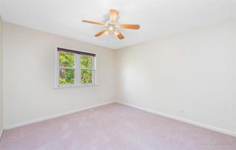 110 Pine Cir, Cary, IL 60013 photo 17