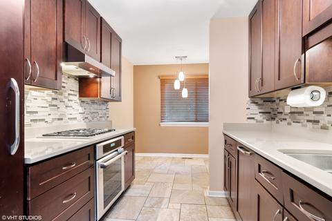 409 Buffalo Trl, Wheeling, IL 60090 photo 2