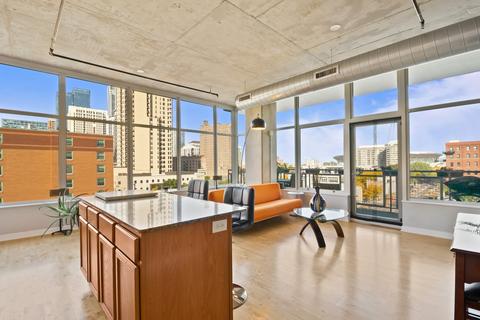 50 E 16th St #604, Chicago, IL 60616 photo 2