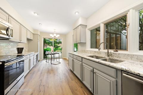 739 Tomlin Dr #C-5, Burr Ridge, IL 60527 photo 4